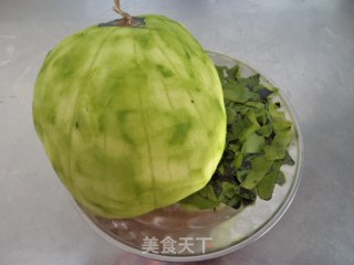 黑木耳拌瓜皮的做法步骤：1