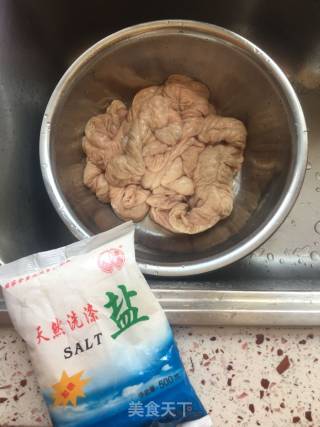 溜肥肠的做法步骤：2