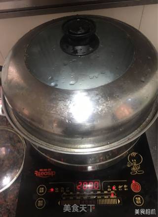 排骨蟹汤炖松茸的做法步骤：5