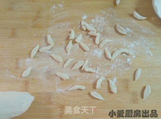 剪刀面的做法步骤：11