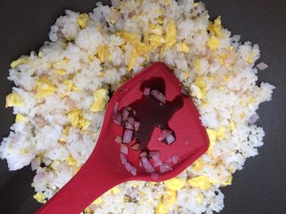 蚝油蛋炒饭的做法步骤：8