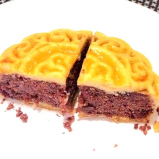 蛋黄豆沙月饼的做法步骤：11