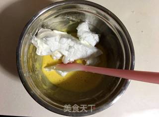黑芝麻酱戚风蛋糕的做法步骤：8