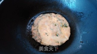 十三香烫面葱油饼的做法步骤：13