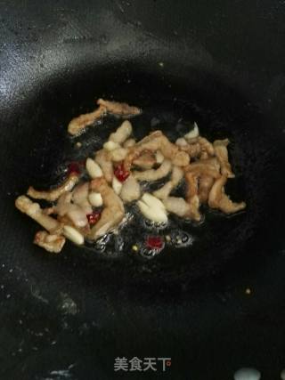 炒莲藕的做法步骤：5
