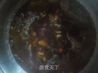 焖卤猪耳朵的做法步骤：4