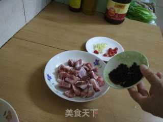 南瓜蒸排骨的做法步骤：3