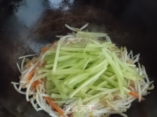 黄瓜豆芽菜的做法步骤：7