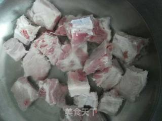 竹荪排骨汤的做法步骤：2
