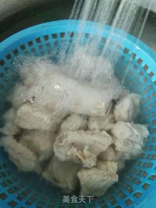竹荪排骨汤的做法步骤：4