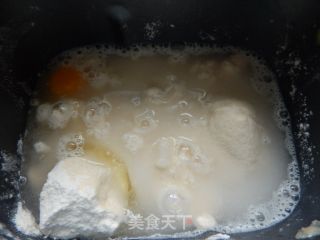 火腿肠面包的做法步骤：4