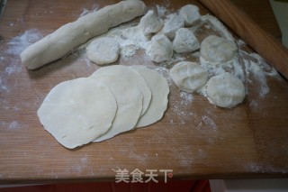 猪肉豆角胡萝卜烫面蒸饺的做法步骤：8
