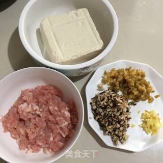 蒸豆腐饼的做法步骤：1