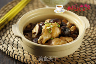 香菇烧鸡翅根的做法步骤：10