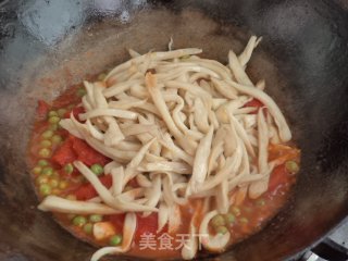 手撕杏鲍菇炒西红柿的做法步骤：8