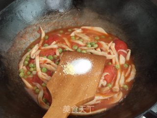 手撕杏鲍菇炒西红柿的做法步骤：10
