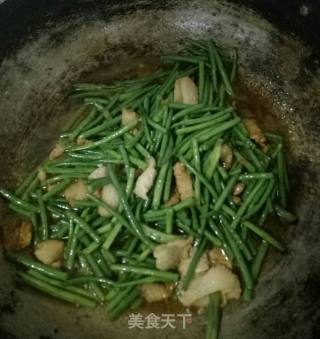 肉炒豇豆木耳的做法步骤：7