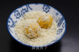 香酥软糯南瓜丸子的做法步骤：7