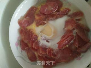 腊肠蒸蛋的做法步骤：2