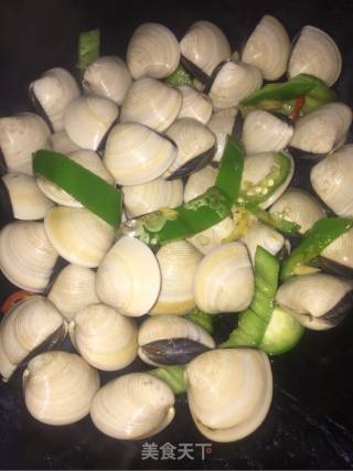 炒白贝的做法步骤：4