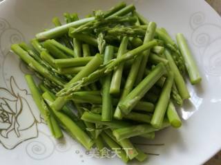 芦笋腊味鸡翅的做法步骤：2