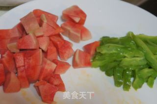 苦瓜炒番石榴的做法步骤：1