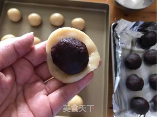 赏味中秋、乐享团圆【广式豆沙蛋黄月饼】的做法步骤：16