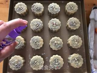 赏味中秋、乐享团圆【广式豆沙蛋黄月饼】的做法步骤：22
