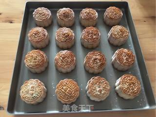 赏味中秋、乐享团圆【广式豆沙蛋黄月饼】的做法步骤：24