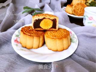 赏味中秋、乐享团圆【广式豆沙蛋黄月饼】的做法步骤：33