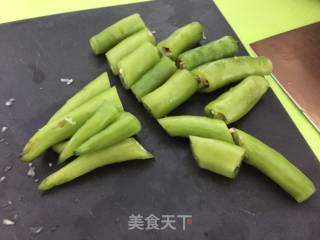 杭椒炒有机花菜的做法步骤：4
