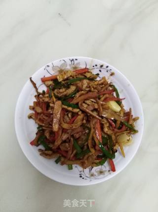 鱿鱼丝炒肉的做法步骤：7