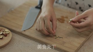 【小森妈妈菜谱】养颜银耳羹的做法步骤：5