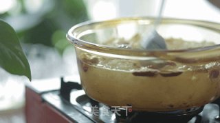 【小森妈妈菜谱】养颜银耳羹的做法步骤：9