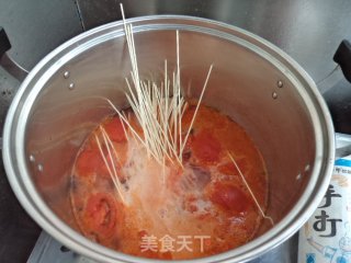 番茄菠菜鸡蛋面的做法步骤：5