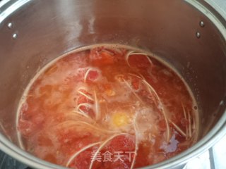 番茄菠菜鸡蛋面的做法步骤：6