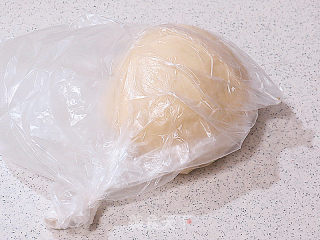 萌货。小熊豆沙面包的做法步骤：5