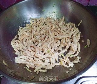 小炒鸡胸肉的做法步骤：9