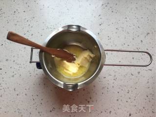 芝麻肉松麻薯包的做法步骤：2