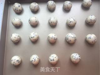 芝麻肉松麻薯包的做法步骤：11