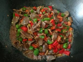 爆椒香辣鸭胗的做法步骤：6