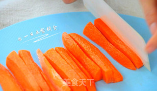 蘸汁鸡翅 & 胡萝卜手指条 & 鸡汤冻的做法步骤：2