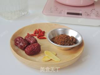 红枣姜茶的做法步骤：1