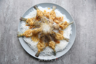 烤箱食谱之蒜蓉粉丝蒸虾的做法步骤：8