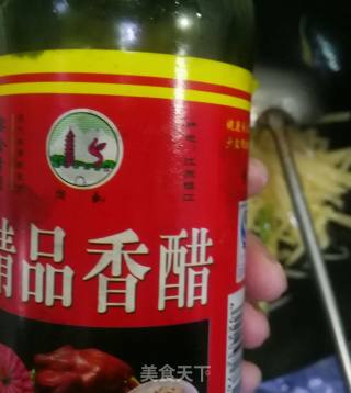 酸辣土豆丝 生活中必备的家常菜 简单又好吃的做法步骤：7