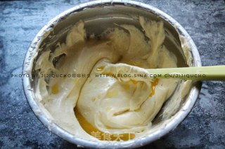 小黄人香肠蛋糕卷的做法步骤：5