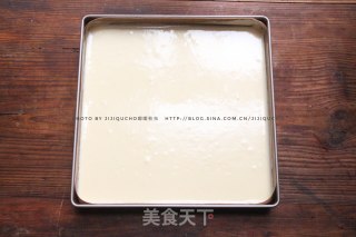 小黄人香肠蛋糕卷的做法步骤：6