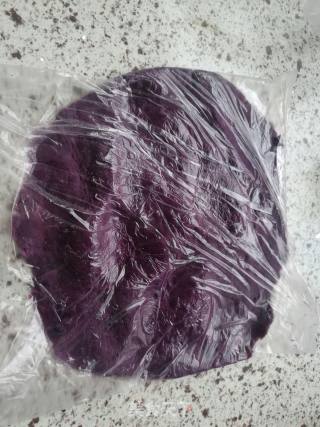 紫薯开花馍馍的做法步骤：1