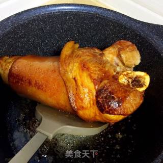 红焖肘子的做法步骤：6