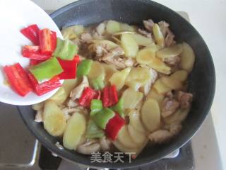 仔姜炒鸡腿肉的做法步骤：7